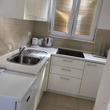 Apartment In 6258